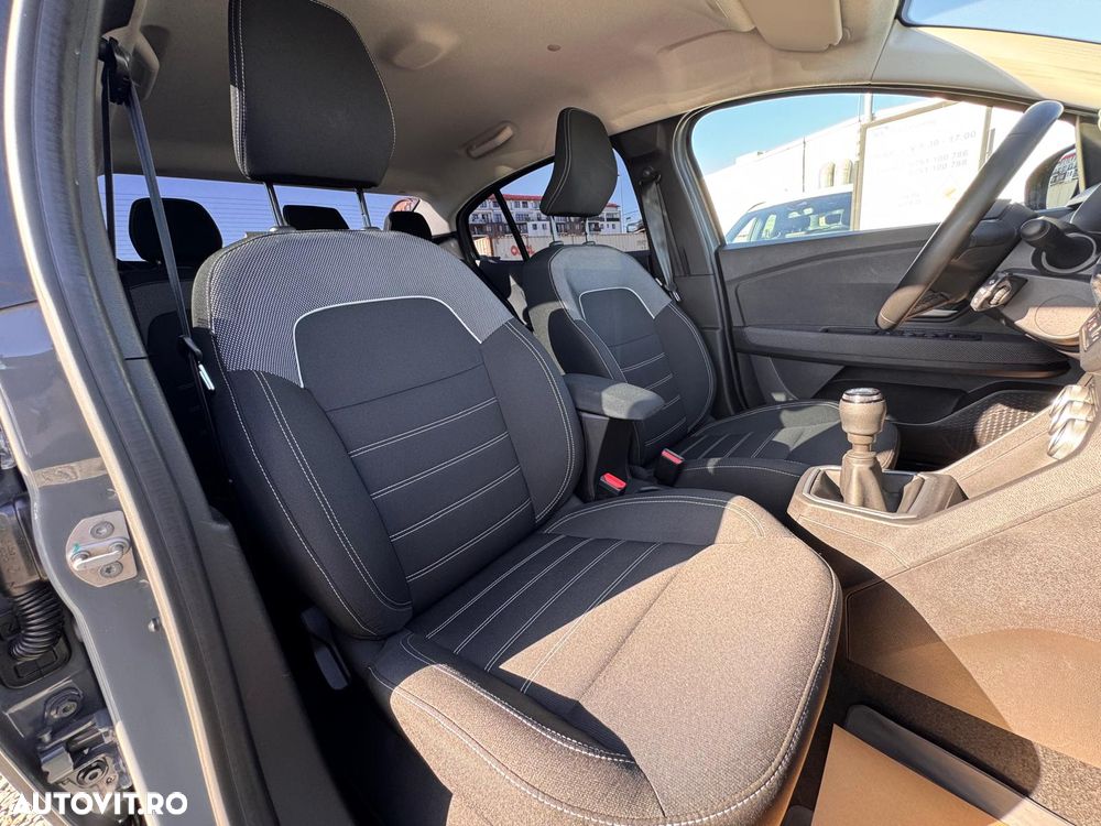 Dacia Logan TCe 90 MT6 Prestige - 12