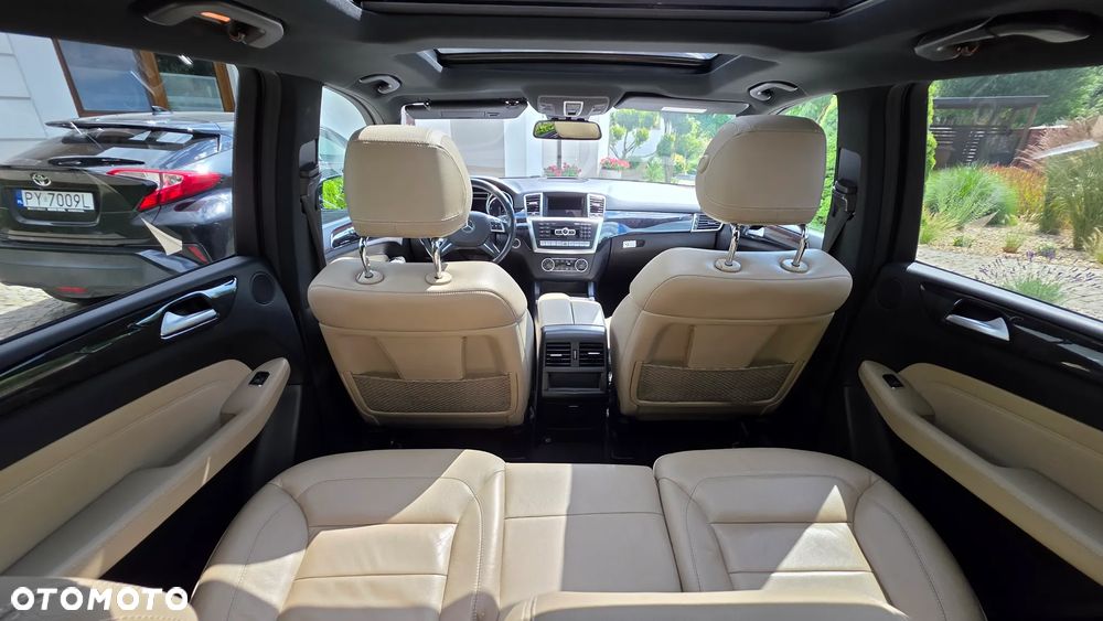 Mercedes-Benz ML - 22