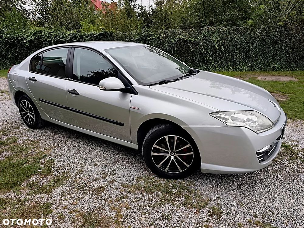 Renault Laguna 1.6 16V 110 Sportway - 15