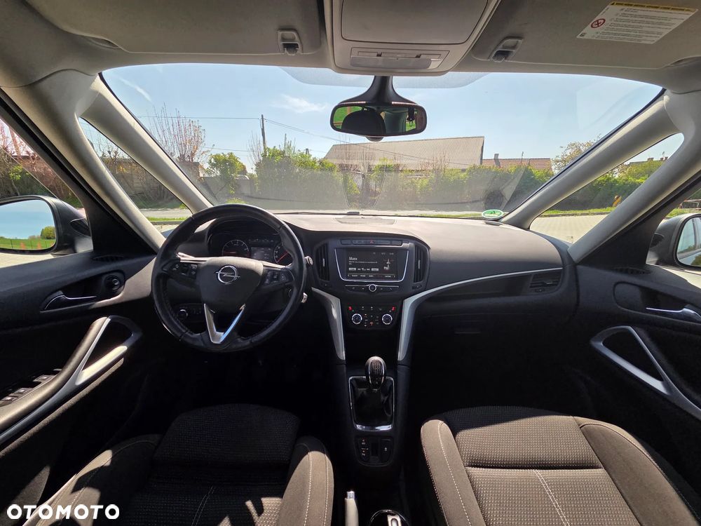 Opel Zafira - 13