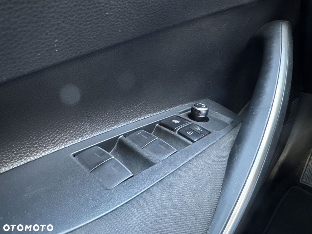 Toyota Corolla - 18