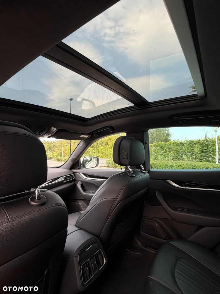 Maserati Levante Q4 - 12