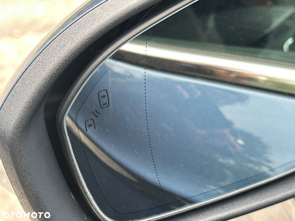 Ford Mondeo 2.0 EcoBlue Titanium - 37