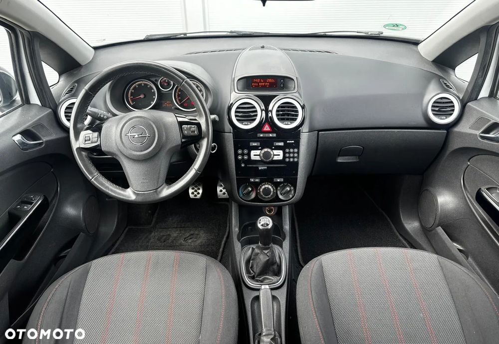 Opel Corsa 1.4 16V Color Edition - 6