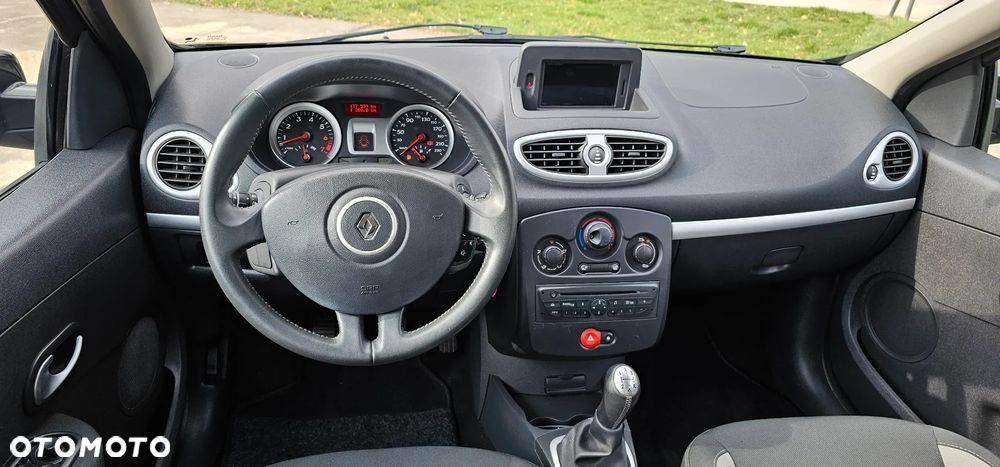 Renault Clio 1.2 16V 75 Dynamique - 14