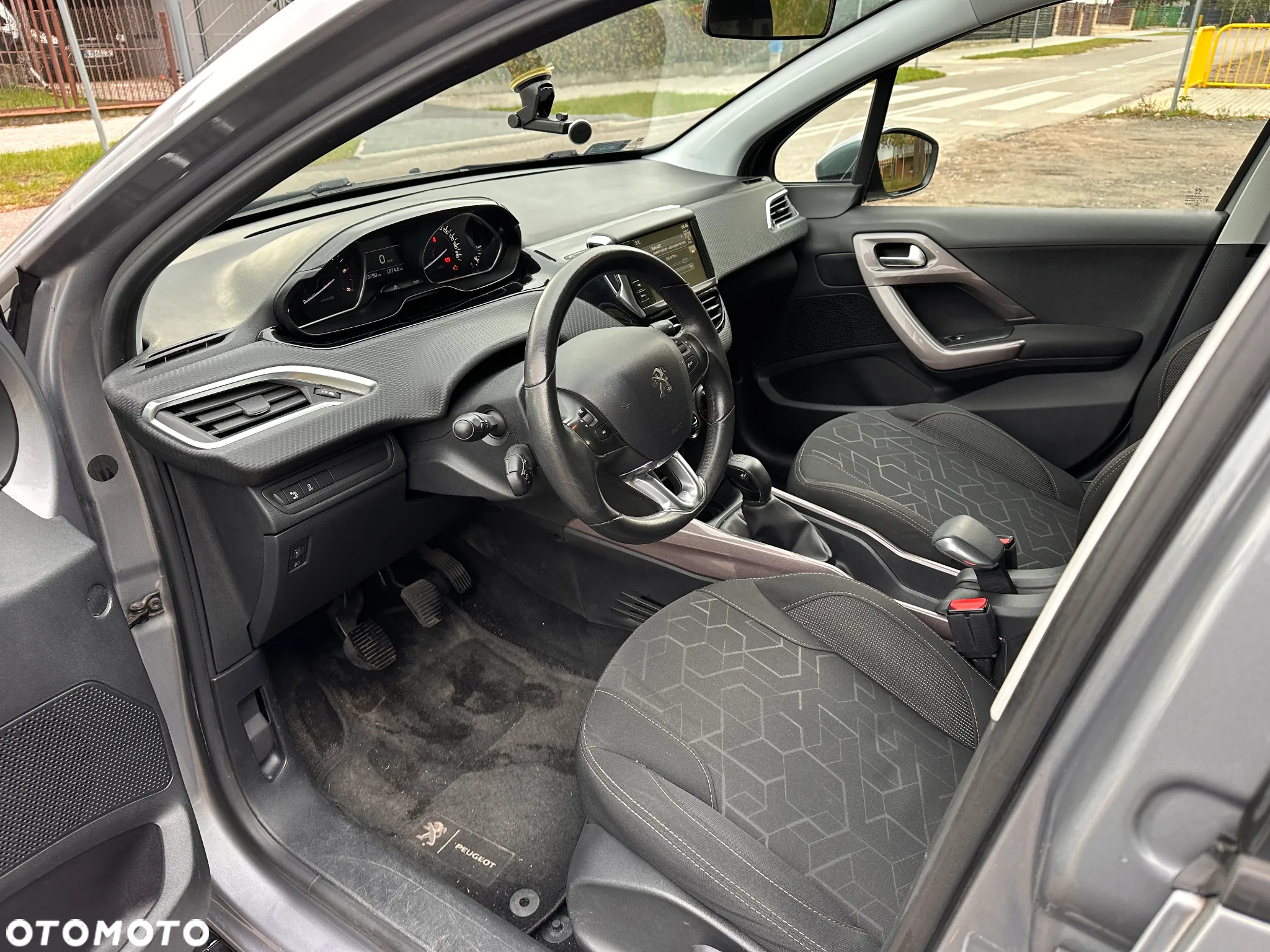Peugeot 2008 1.6 BlueHDi Active - 6