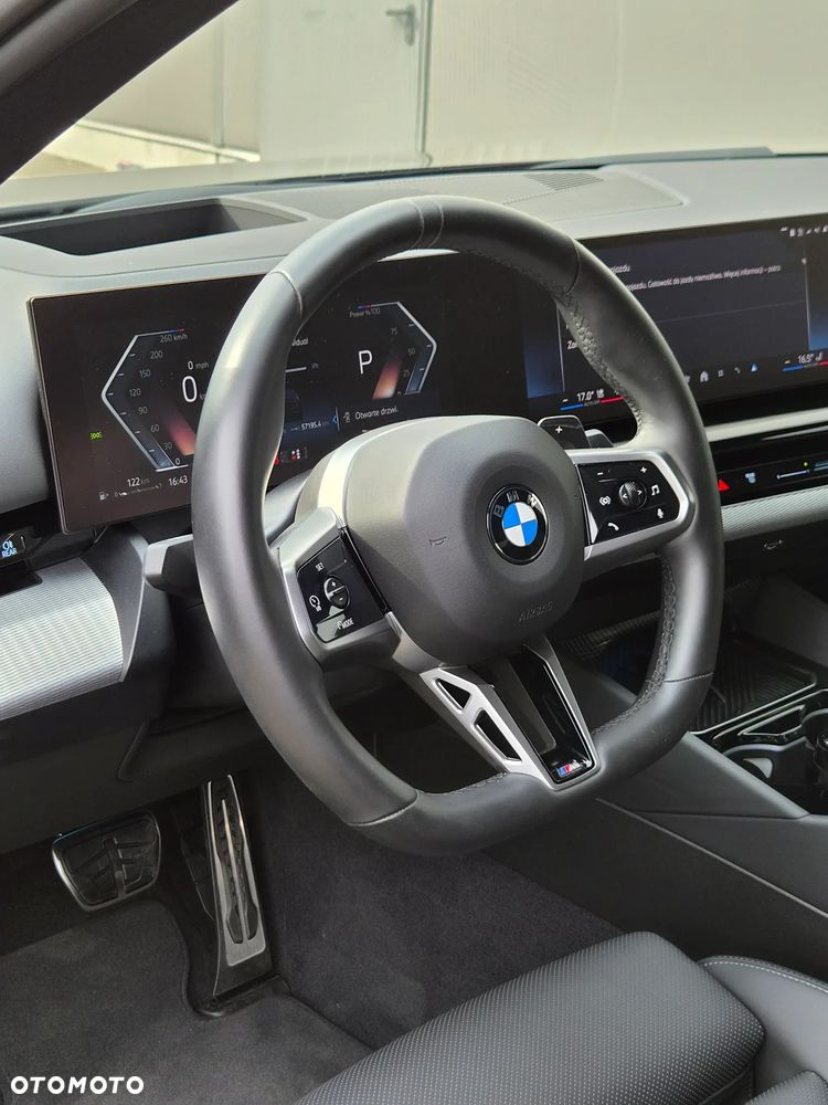 BMW Seria 5 520i mHEV M Sport - 4