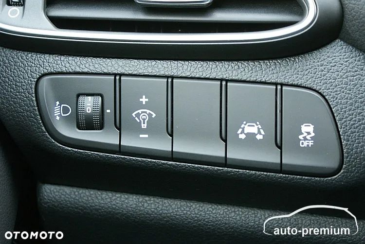 Hyundai i30 Kombi 1.6 CRDI Family+ - 12