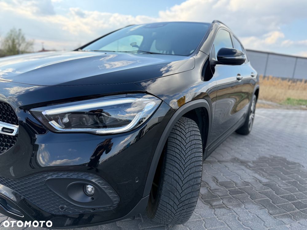 Mercedes-Benz GLA 220 d 4-Matic AMG Line - 3