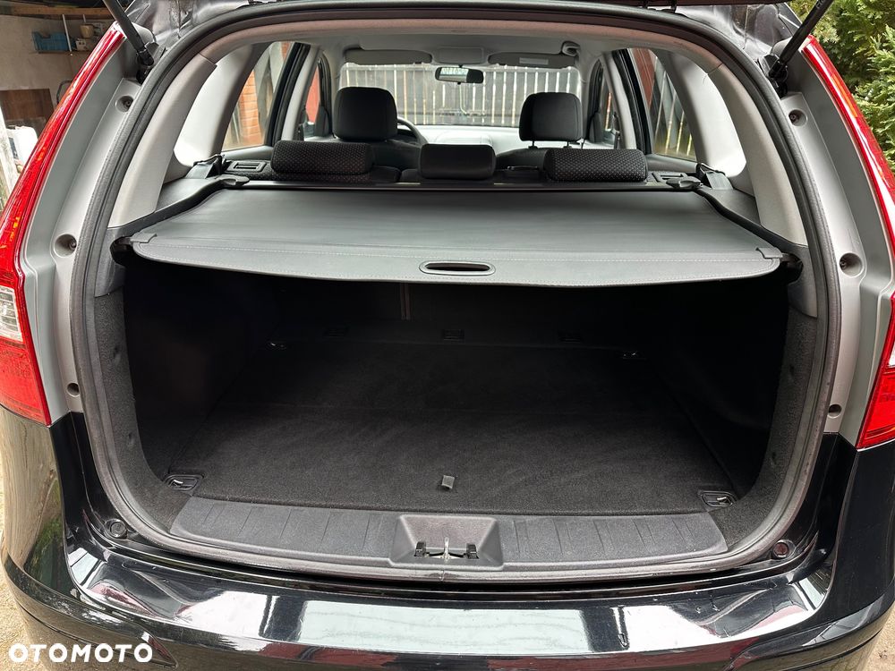 Hyundai i30 1.6 Classic + - 30