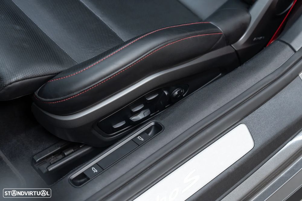 Porsche 911 (992) Turbo S - 27