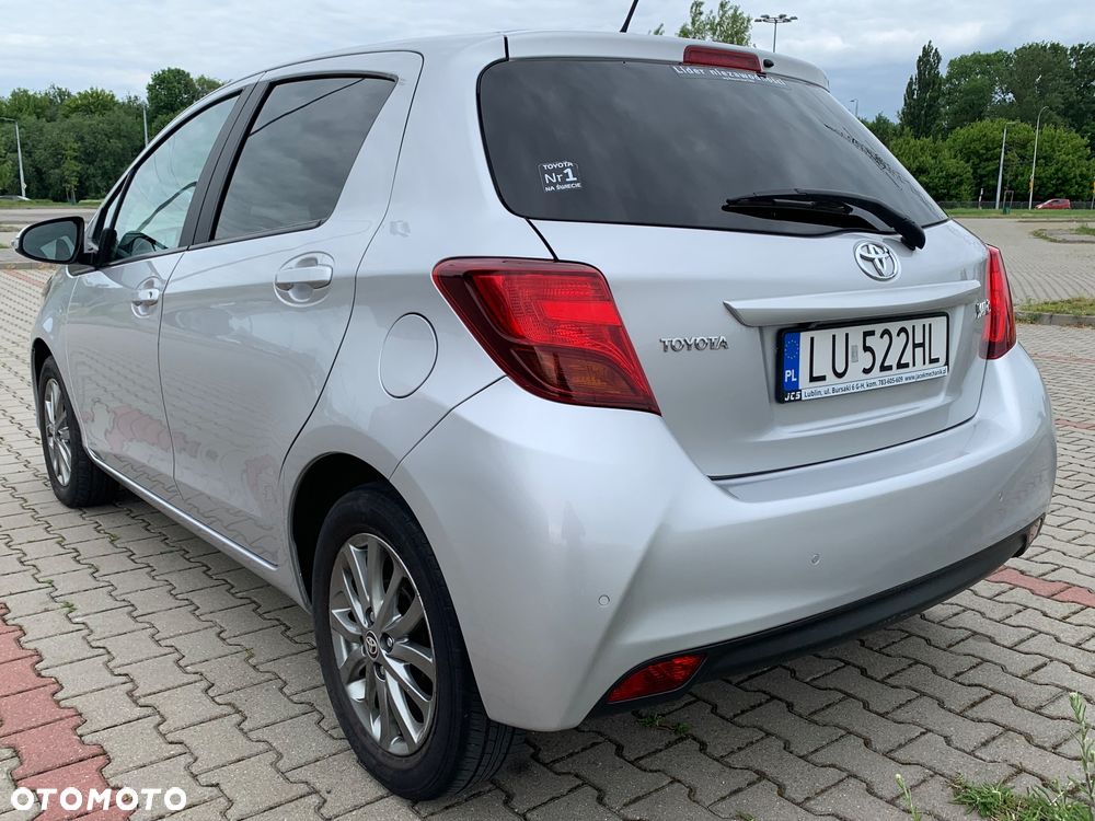 Toyota Yaris 1.33 Premium - 13