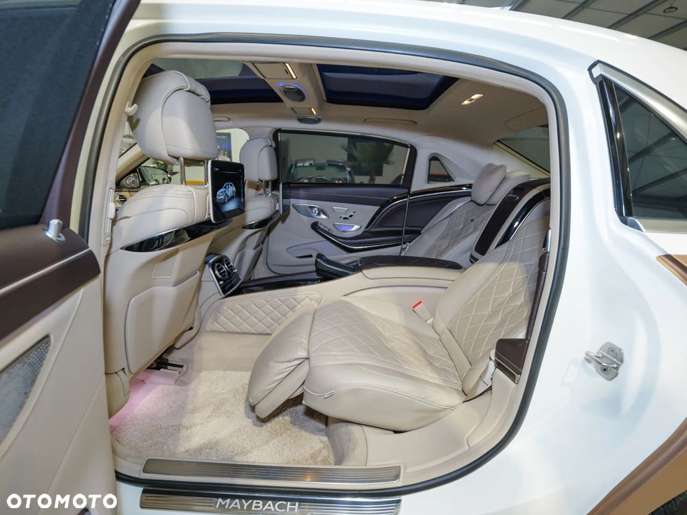 Mercedes-Benz Maybach Klasa S 560 4-Matic - 17