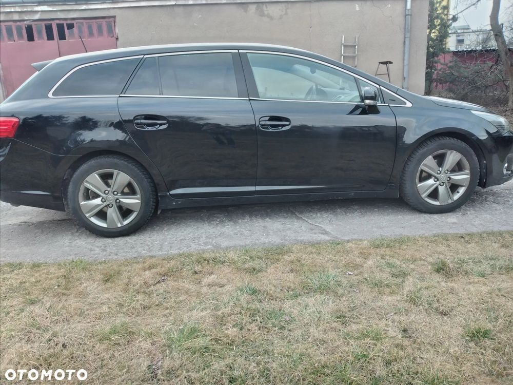 Toyota Avensis 2.0 D-4D Premium - 7