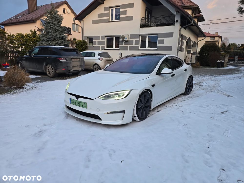 Tesla Model S - 3