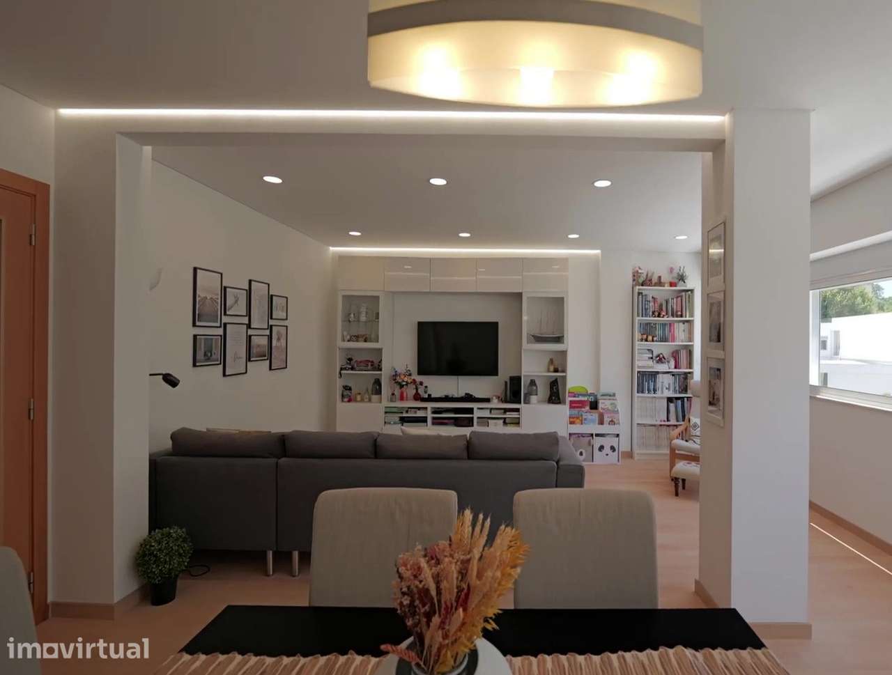 Apartamento T2 com varanda e ar condicionado - Grande imagem: 3/18