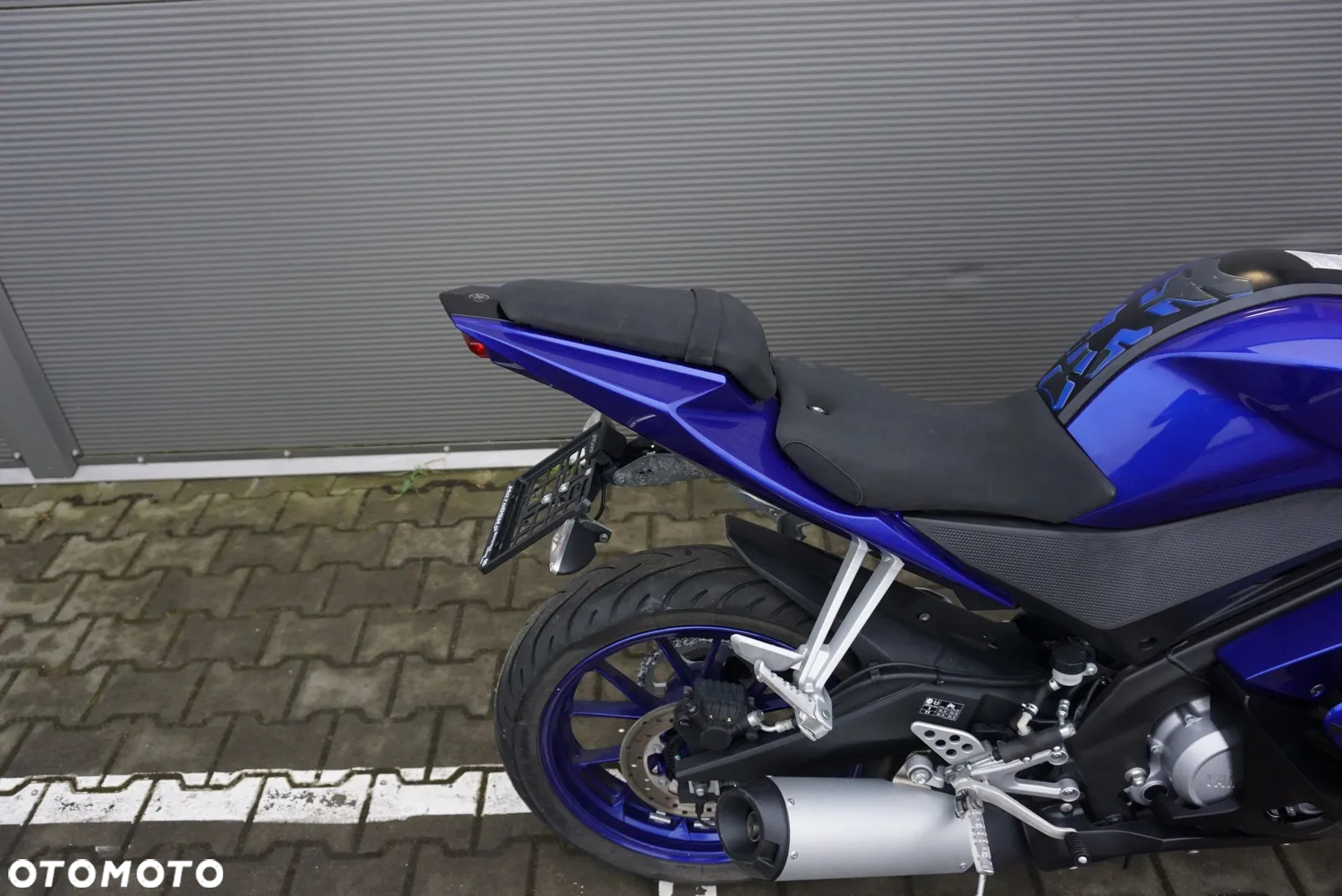 Yamaha YZF - 4