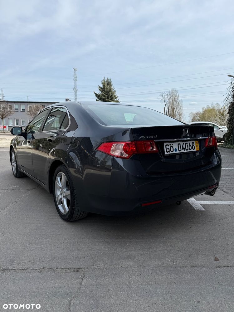 Honda Accord 2.0 Elegance 50 Jahre Edition - 24
