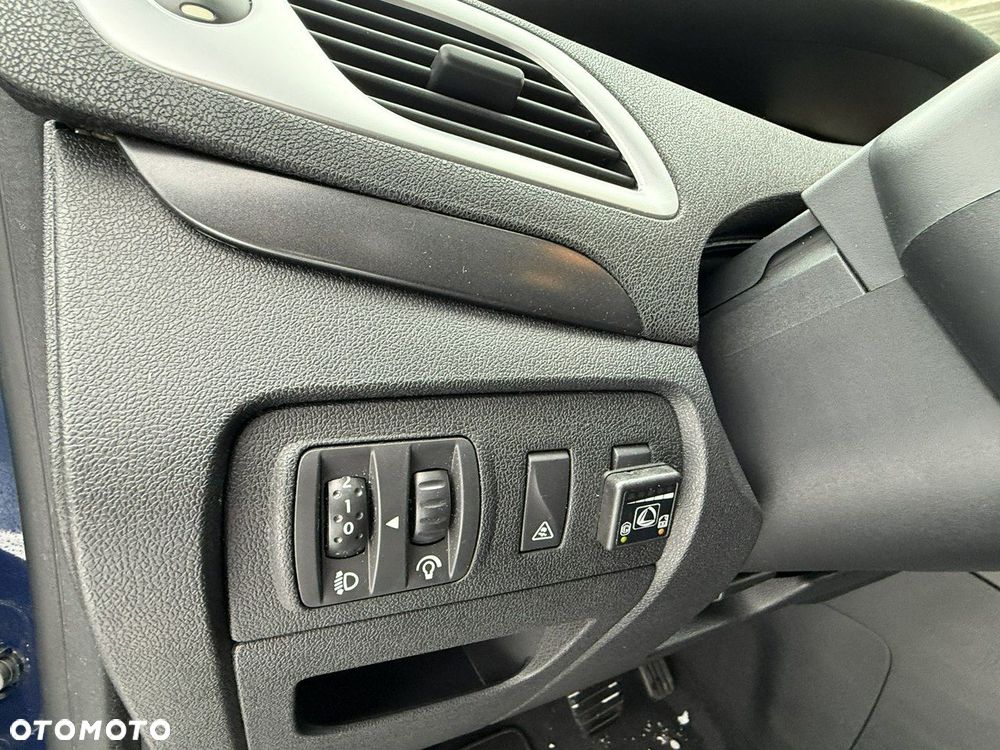 Renault Scenic - 9