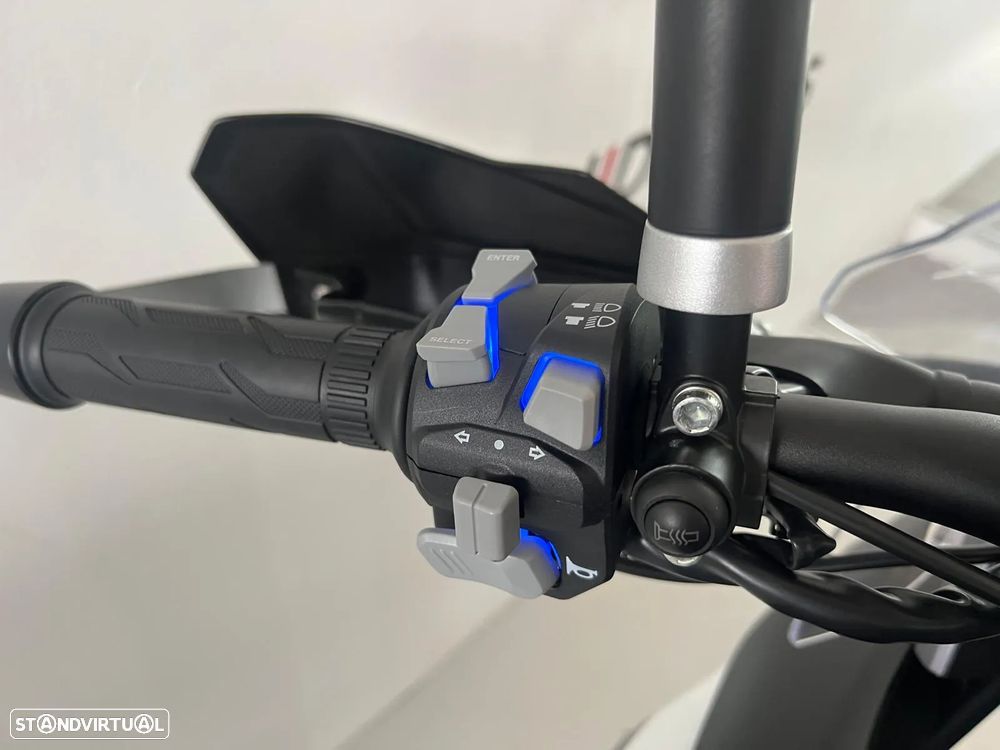 QJ Motor SRT 700X - 11