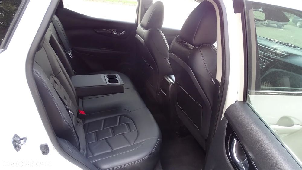 Nissan Qashqai 1.5 dCi DPF acenta - 13