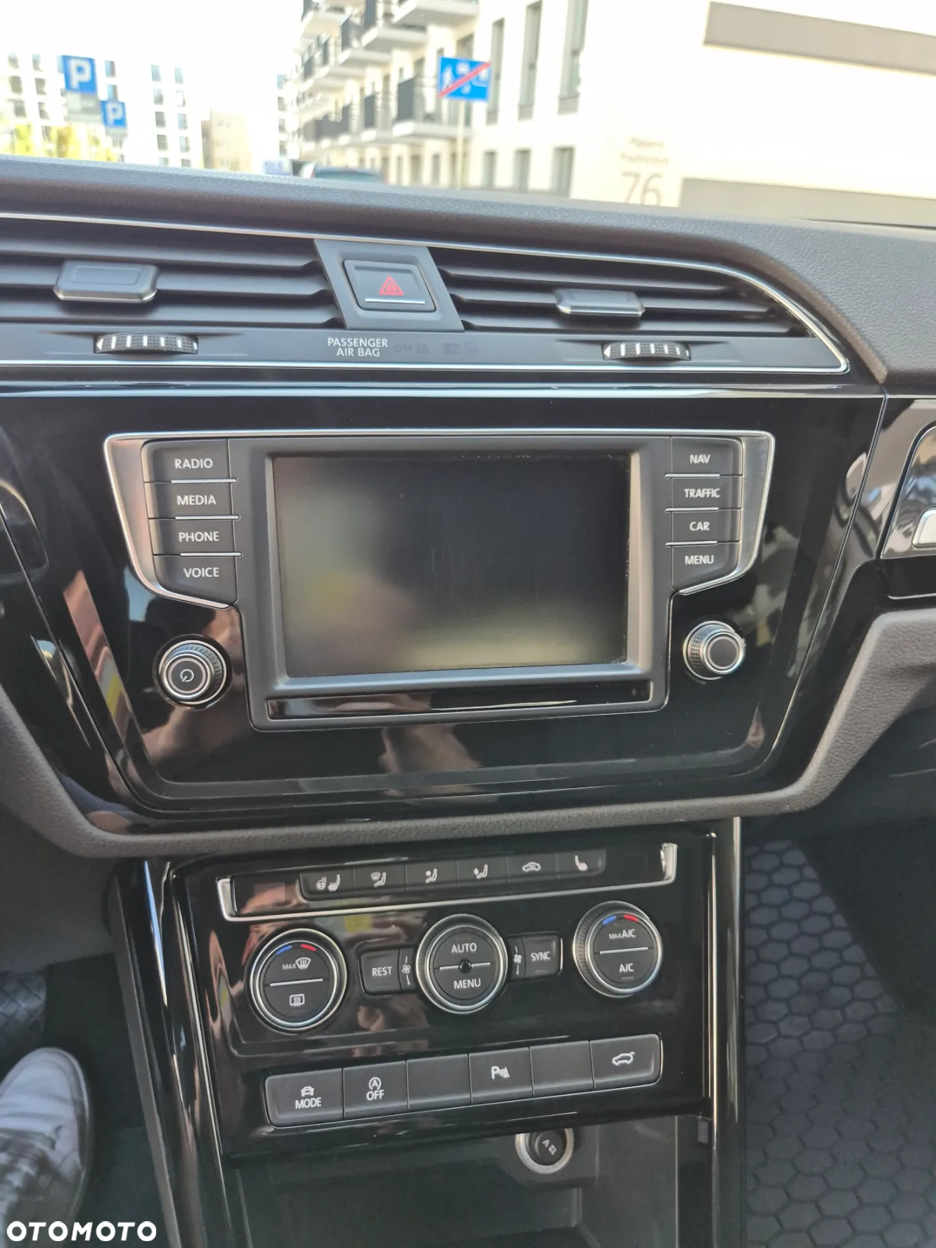 Volkswagen Touran 2.0 TDI BMT Highline - 14