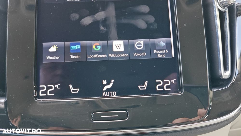 Volvo XC 40 B4 AT8 AWD Mild Hybrid Inscription - 28
