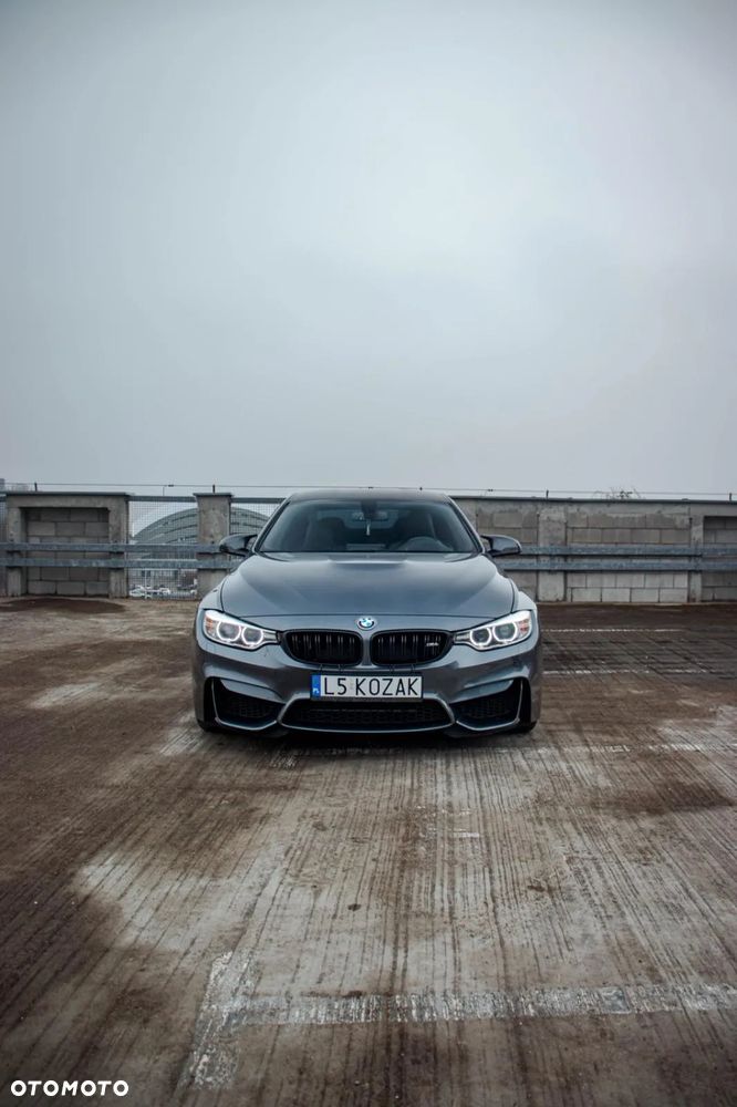BMW M4 DKG - 3