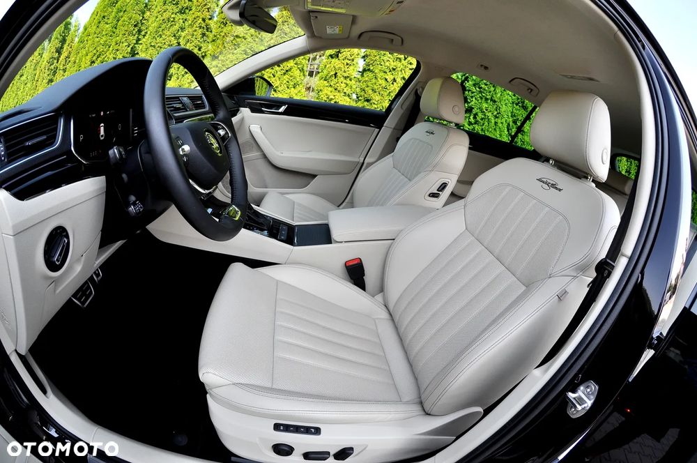 Skoda Superb 2.0 TDI SCR 4x4 L&K DSG - 15