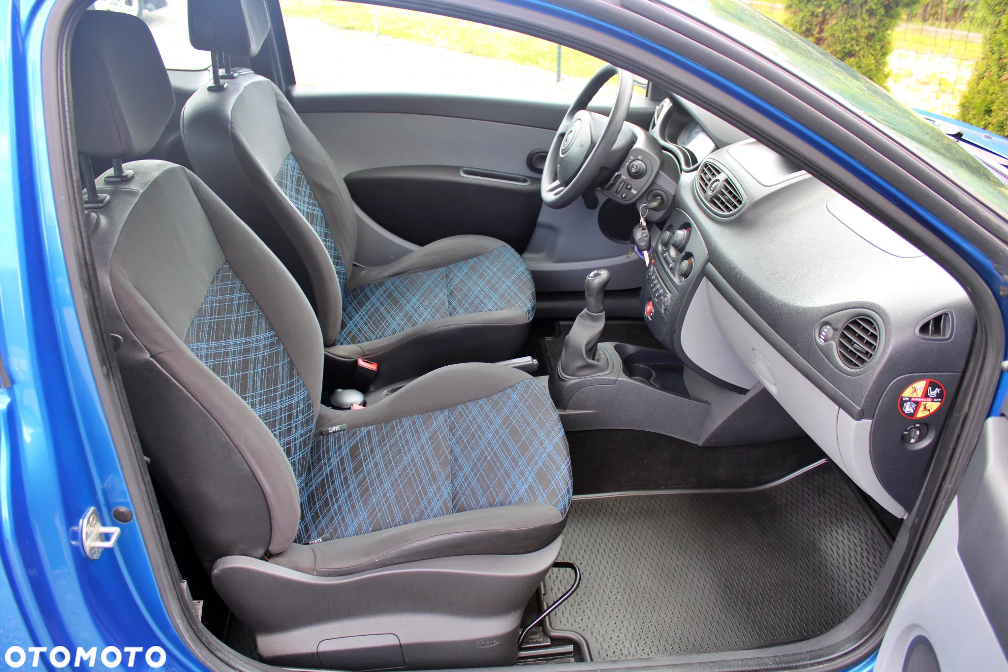 Renault Clio 1.2 16V 75 Dynamique - 20