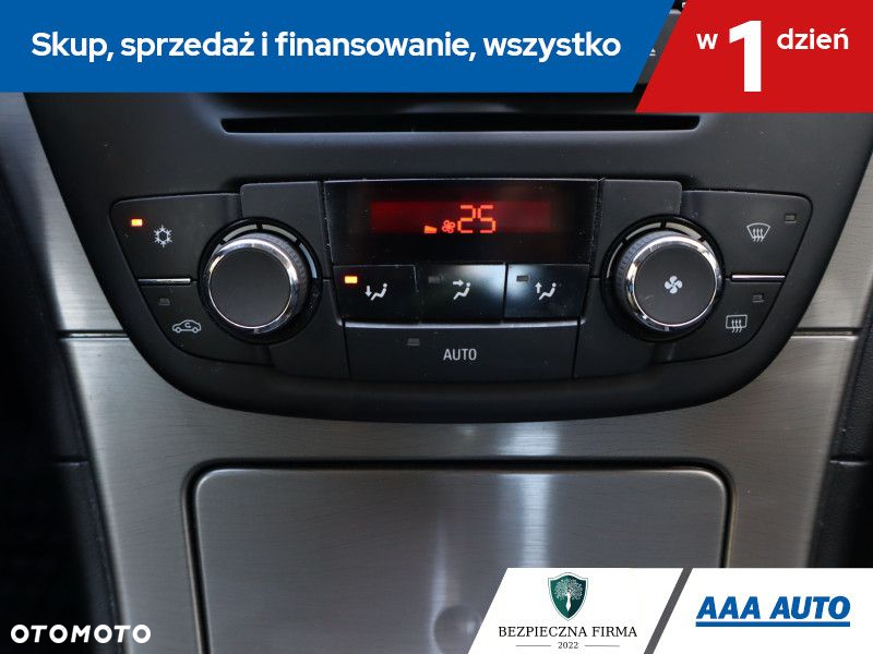 Opel Insignia - 17