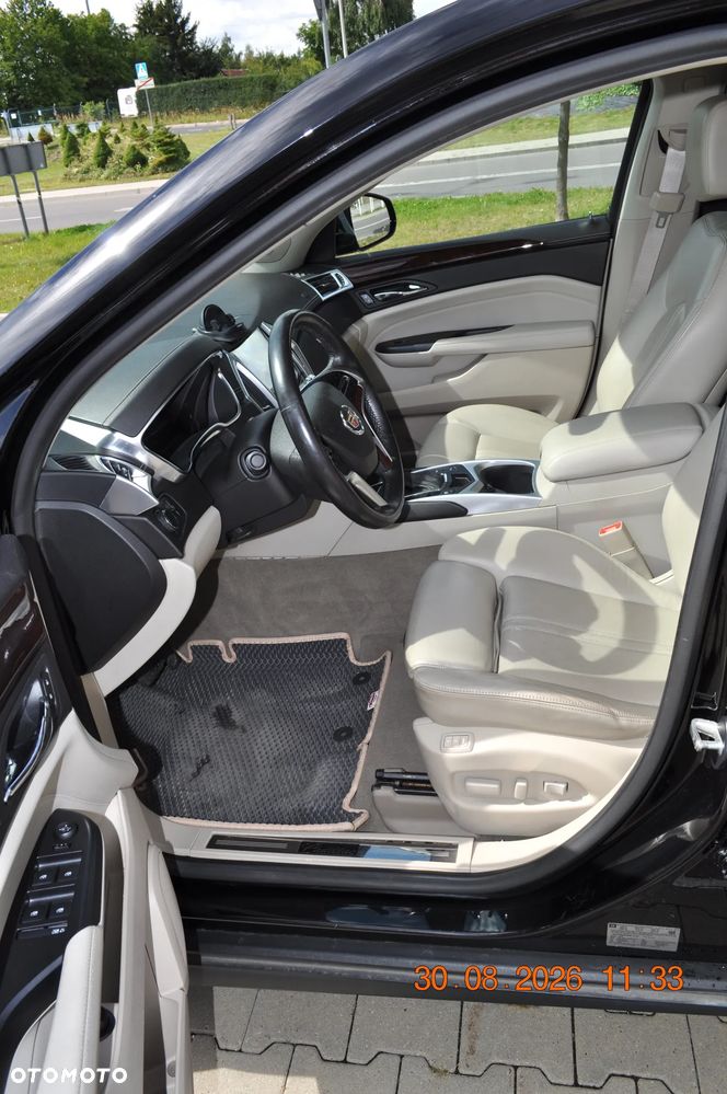 Cadillac SRX 3.6 V6 AWD Sport Luxury - 26