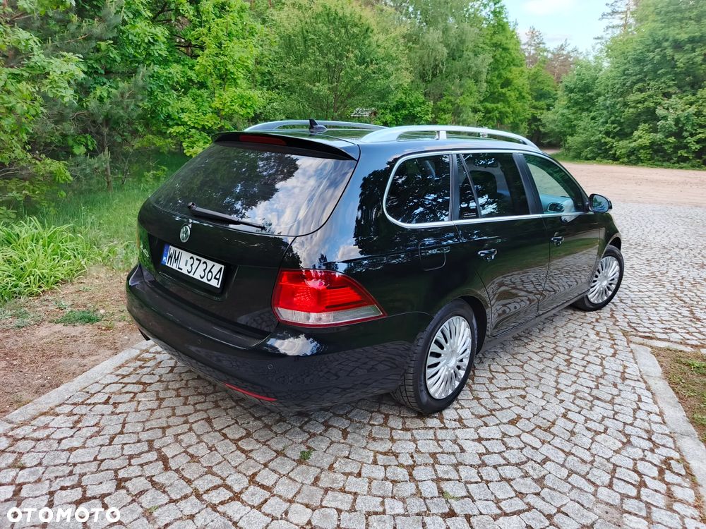 Volkswagen Golf 2.0 TDI DPF Highline - 4