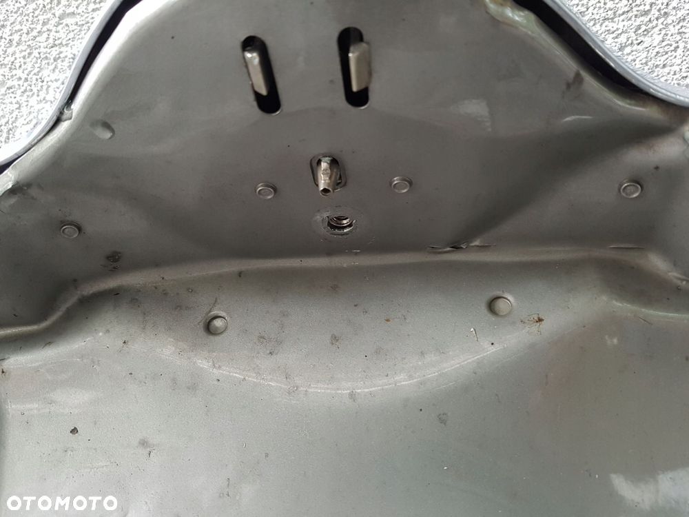 skoda fabia 2 lift ro0mster maska pokrywa silnika 5j0823155a - 8