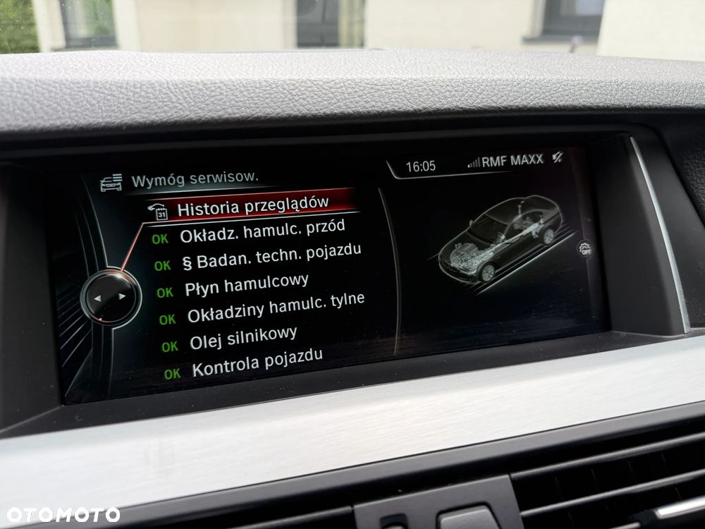 BMW Seria 5 520d xDrive - 10