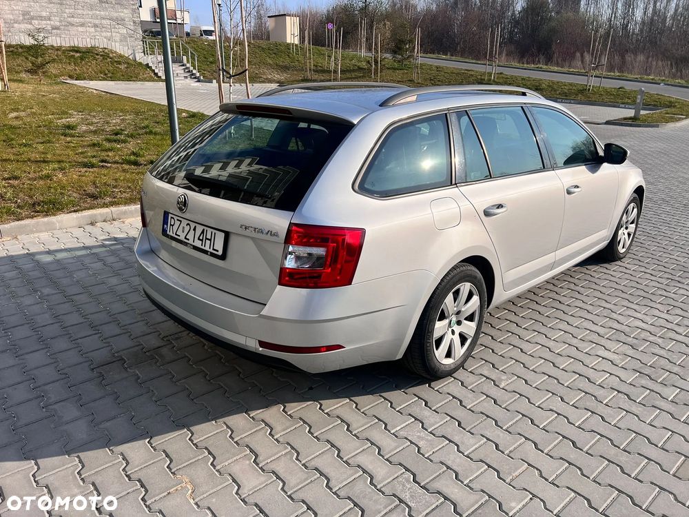Skoda Octavia - 4