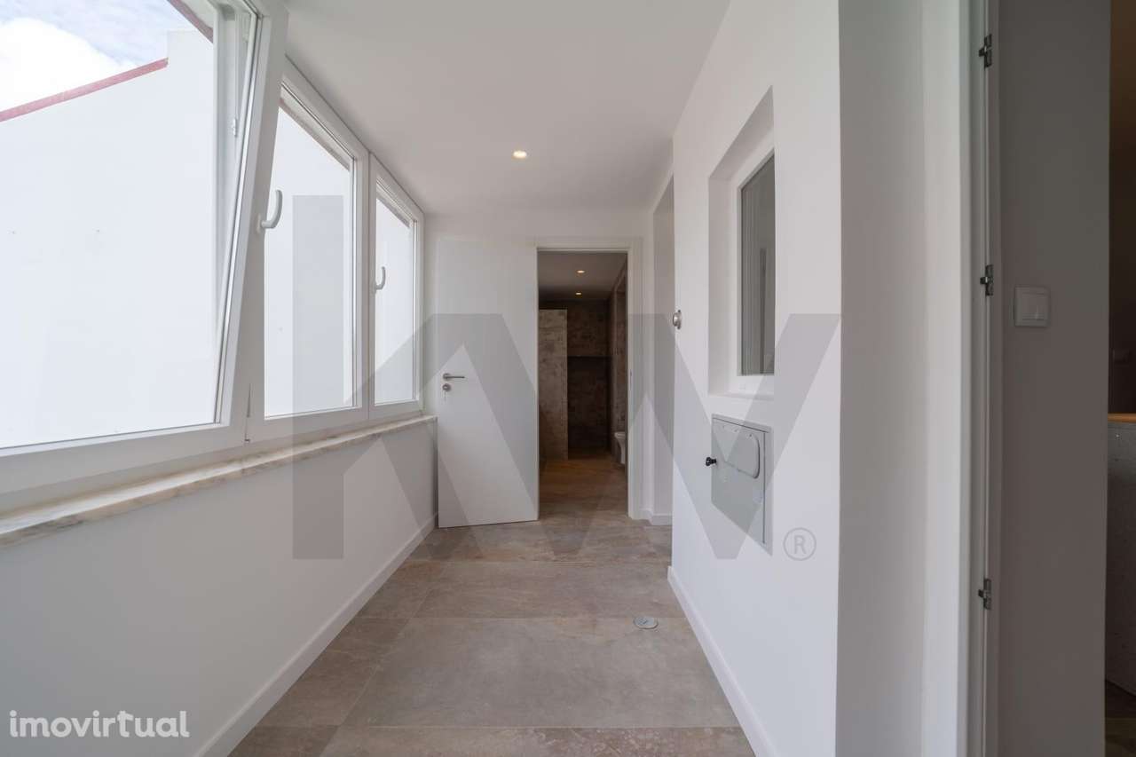 T3 Totalmente Remodelado com Terraço Privativo - Grande imagem: 4/29