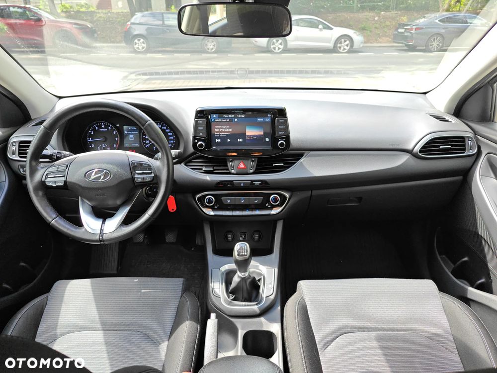 Hyundai i30 1.5 DPI Modern - 22