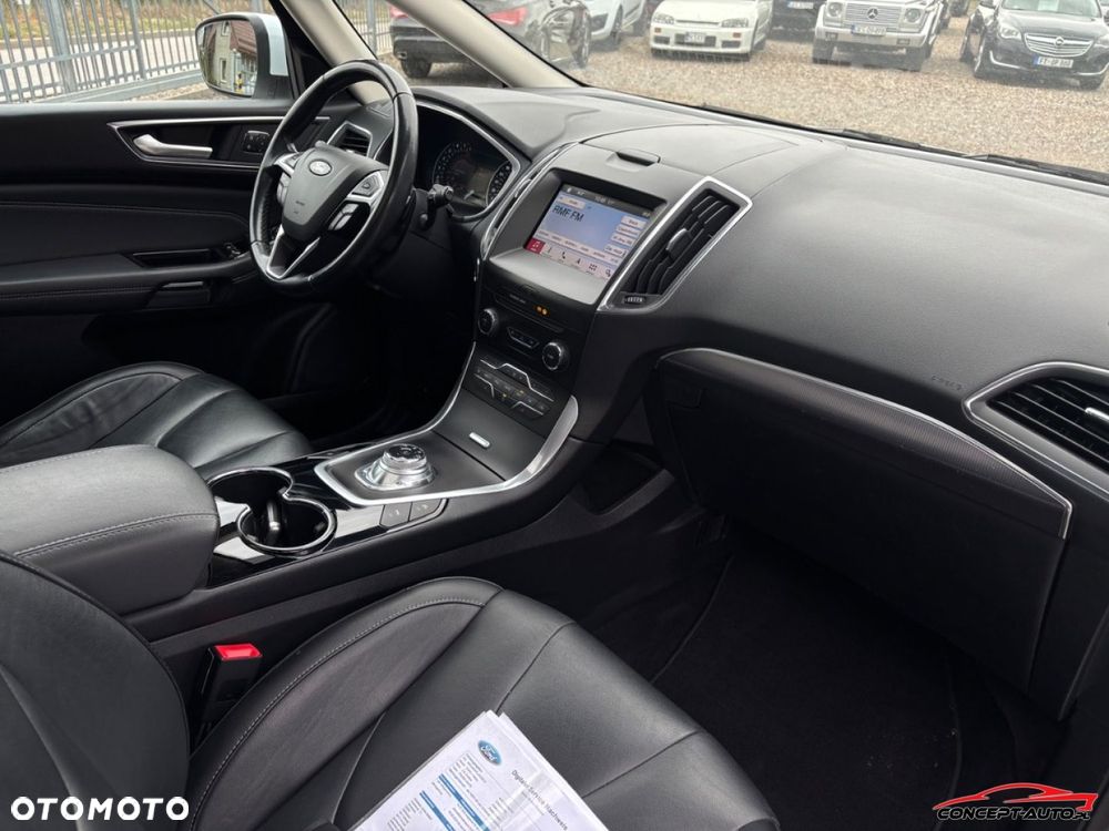 Ford S-Max - 26