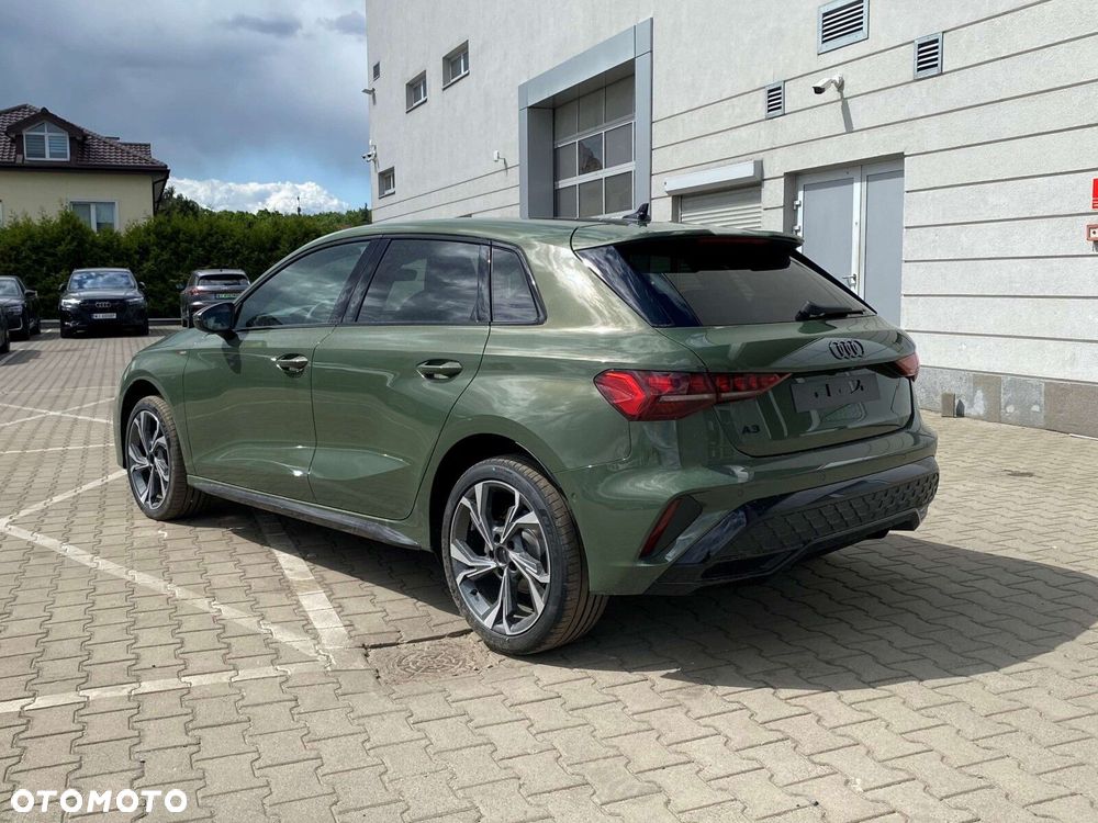 Audi A3 Sportback - 4