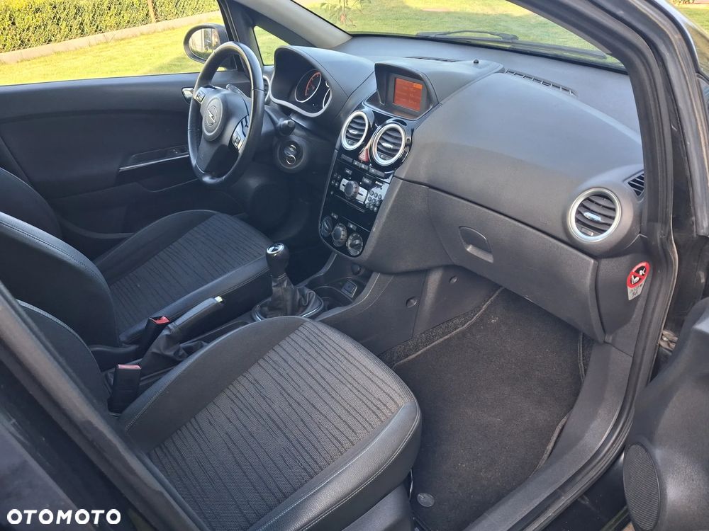 Opel Corsa - 10