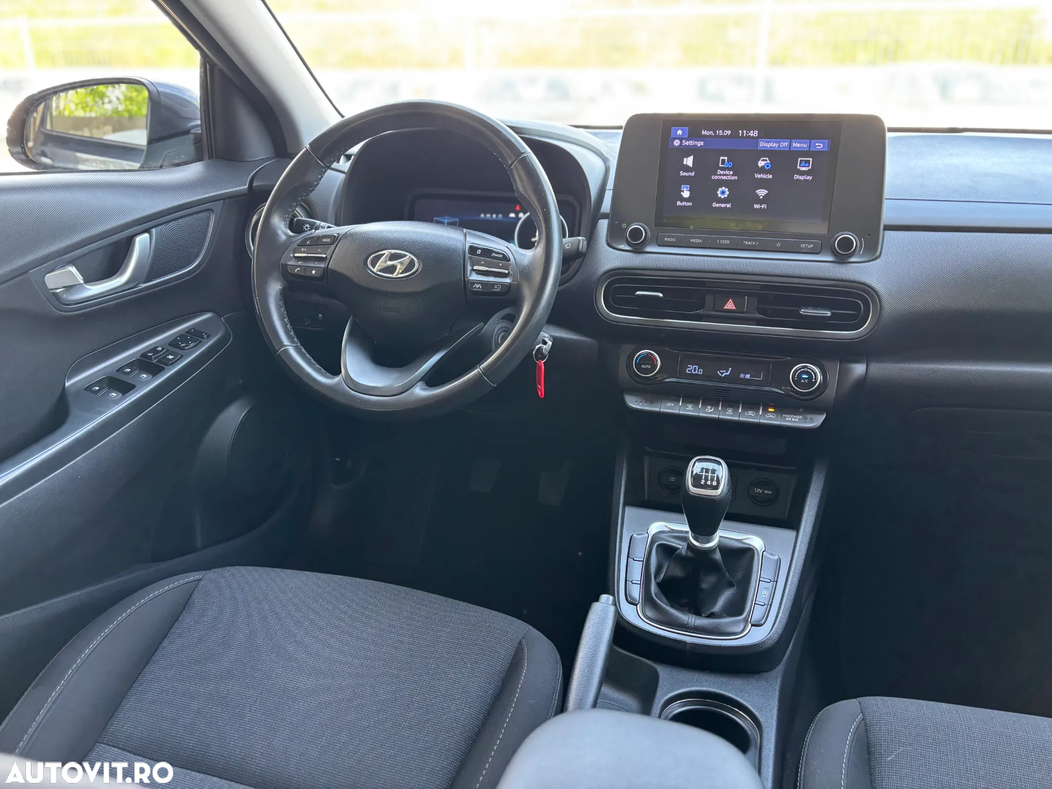 Hyundai KONA - 14
