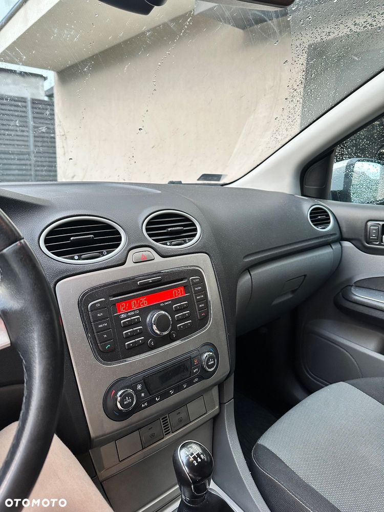 Ford Focus - 11