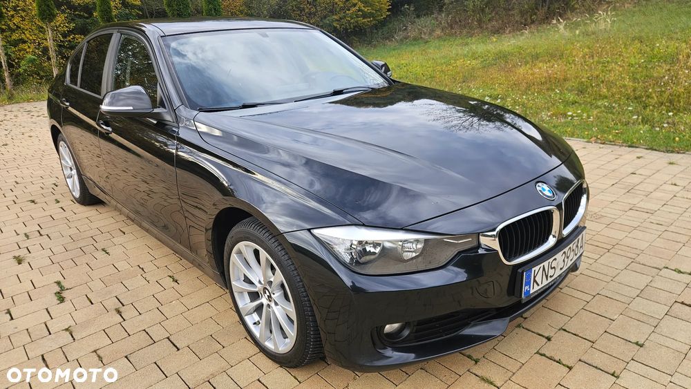 BMW Seria 3 2012 photo 3