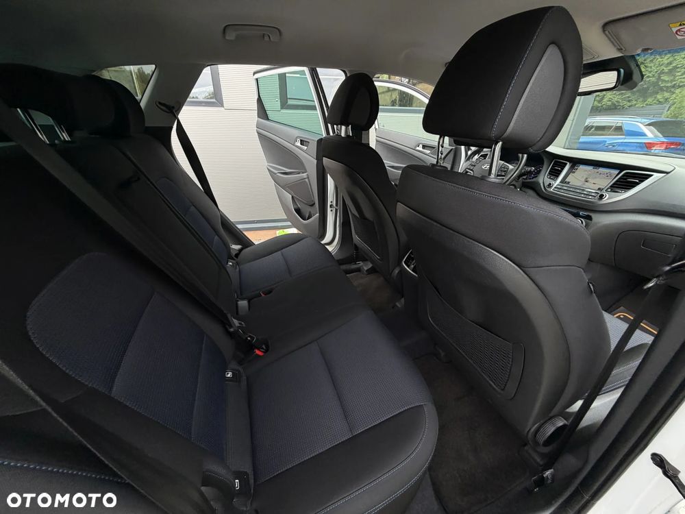 Hyundai Tucson blue 1.7 CRDi 2WD DCT Premium - 17