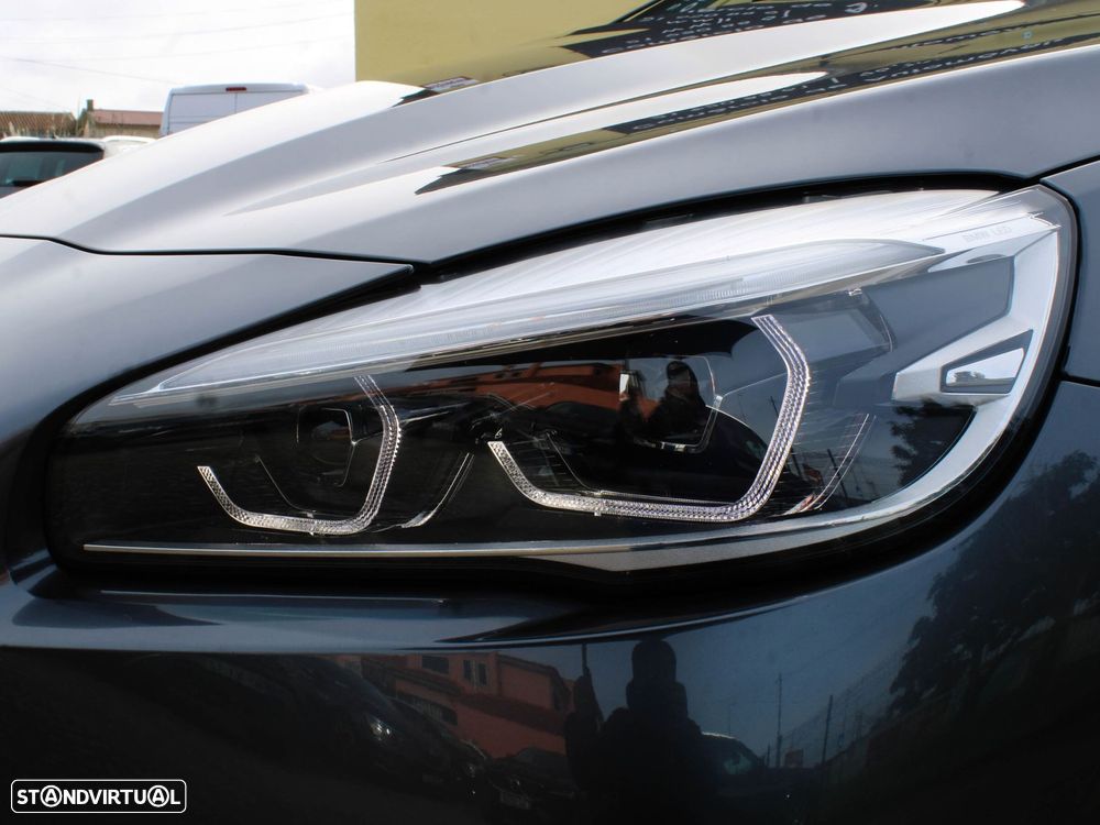 BMW 218 Gran Tourer d 7L Line Luxury - 11