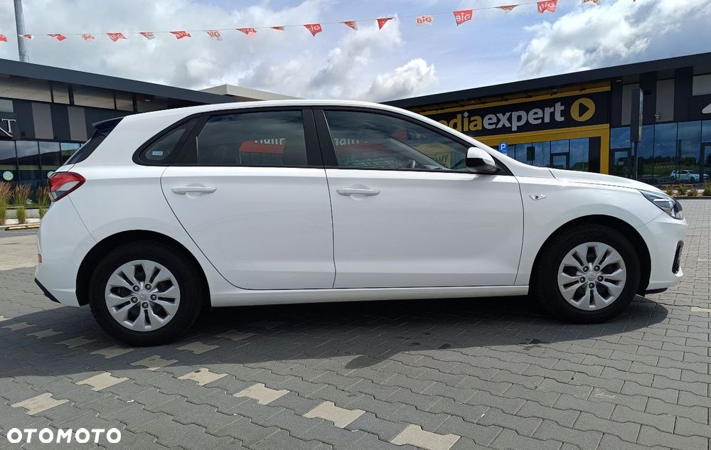 Hyundai i30 1.5 DPI Classic + - 6