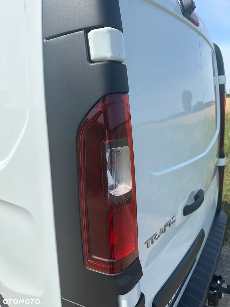 Renault TRAFIC - 32