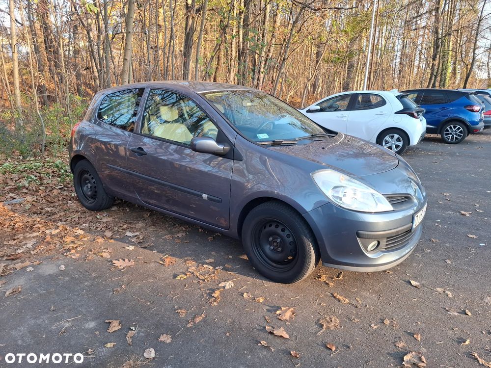 Renault Clio 1.6 16V Expression - 4