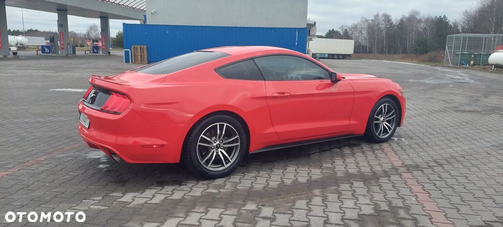 Ford Mustang 2.3 Eco Boost - 4